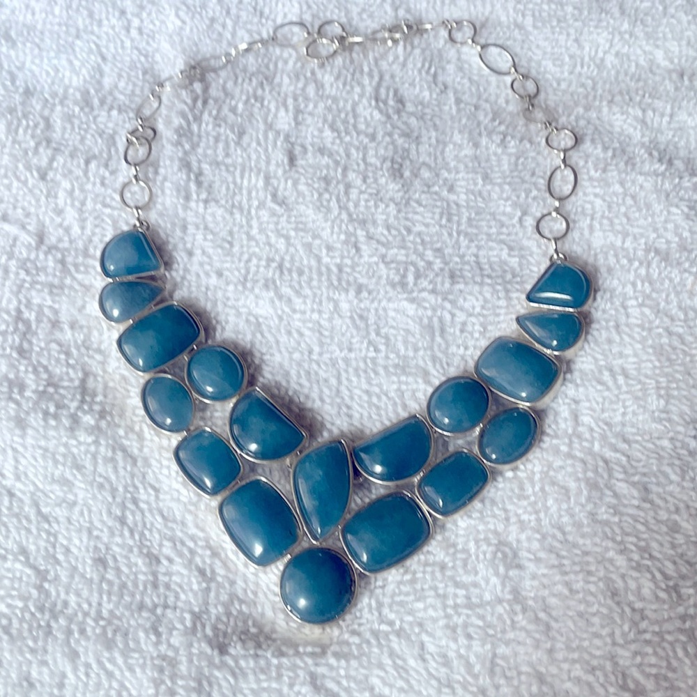Beautiful aquamarine necklace hard to fine